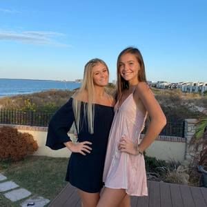 Meet your Posher, Mia